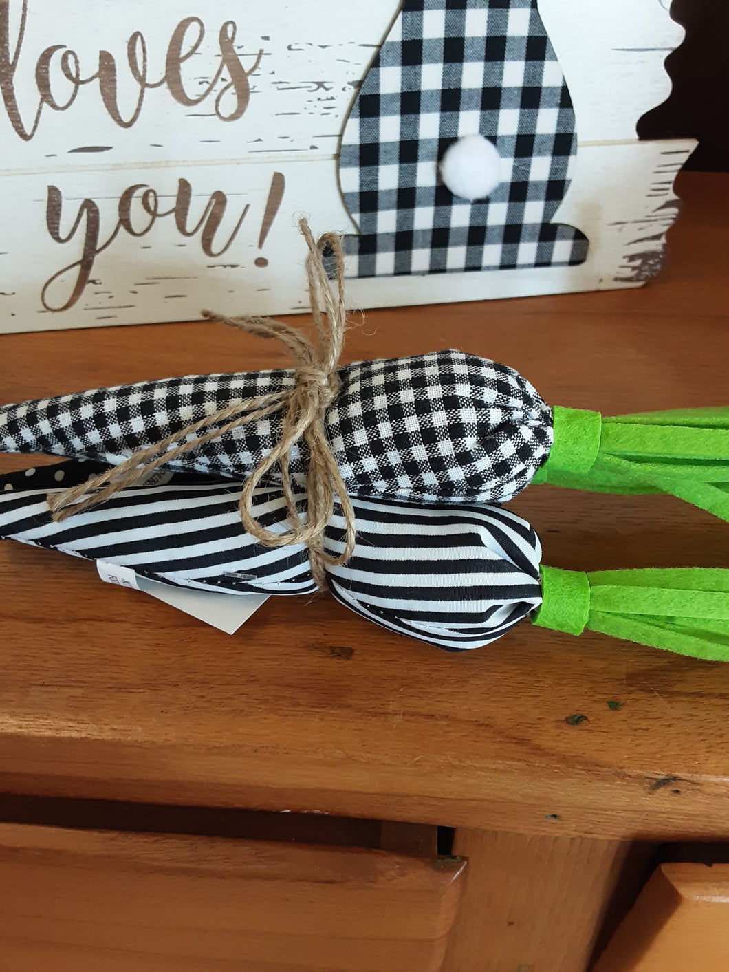 Black & White Carrots - Bundled 3