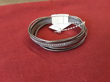 Load image into Gallery viewer, Sparkle Clasp Bracelet
