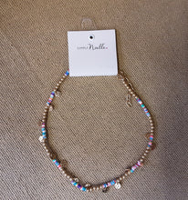 Load image into Gallery viewer, Medallion Necklace
