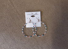 Load image into Gallery viewer, Seed Bead Necklace
