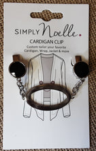 Load image into Gallery viewer, Oval Cardi Clip

