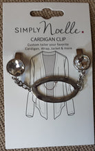 Load image into Gallery viewer, Oval Cardi Clip
