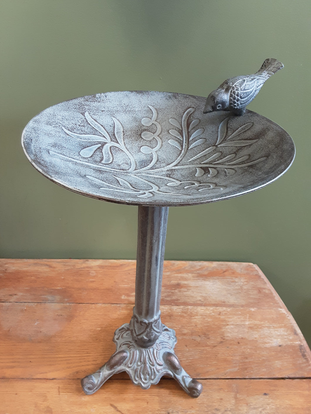 Metal Bird Bath on Pedestal