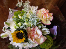 Load image into Gallery viewer, Bouquet To Go
